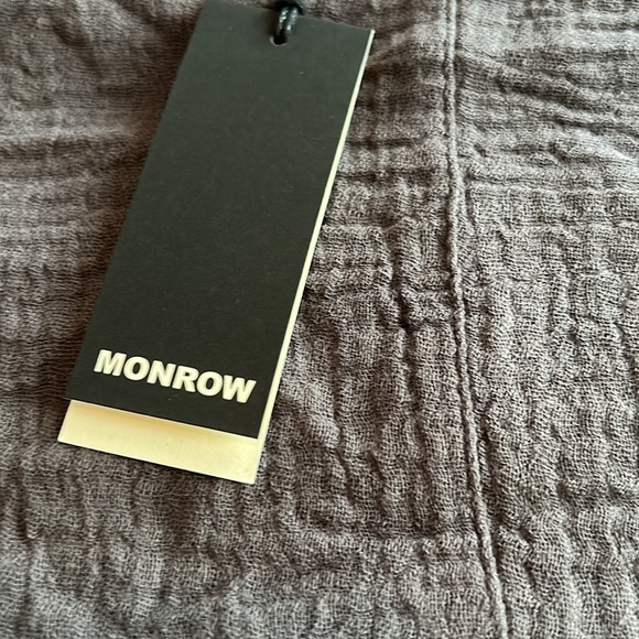 NWT, Monrow, Women, adjustable spaghetti strap romper, side pockets, fully lined - Picture 3 of 8